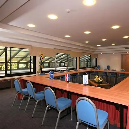 Hostin Ξενοδοχείο 3*