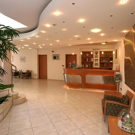 Hostin 3* Πόρετς