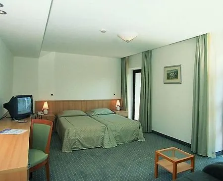 Hostin Otel 4*